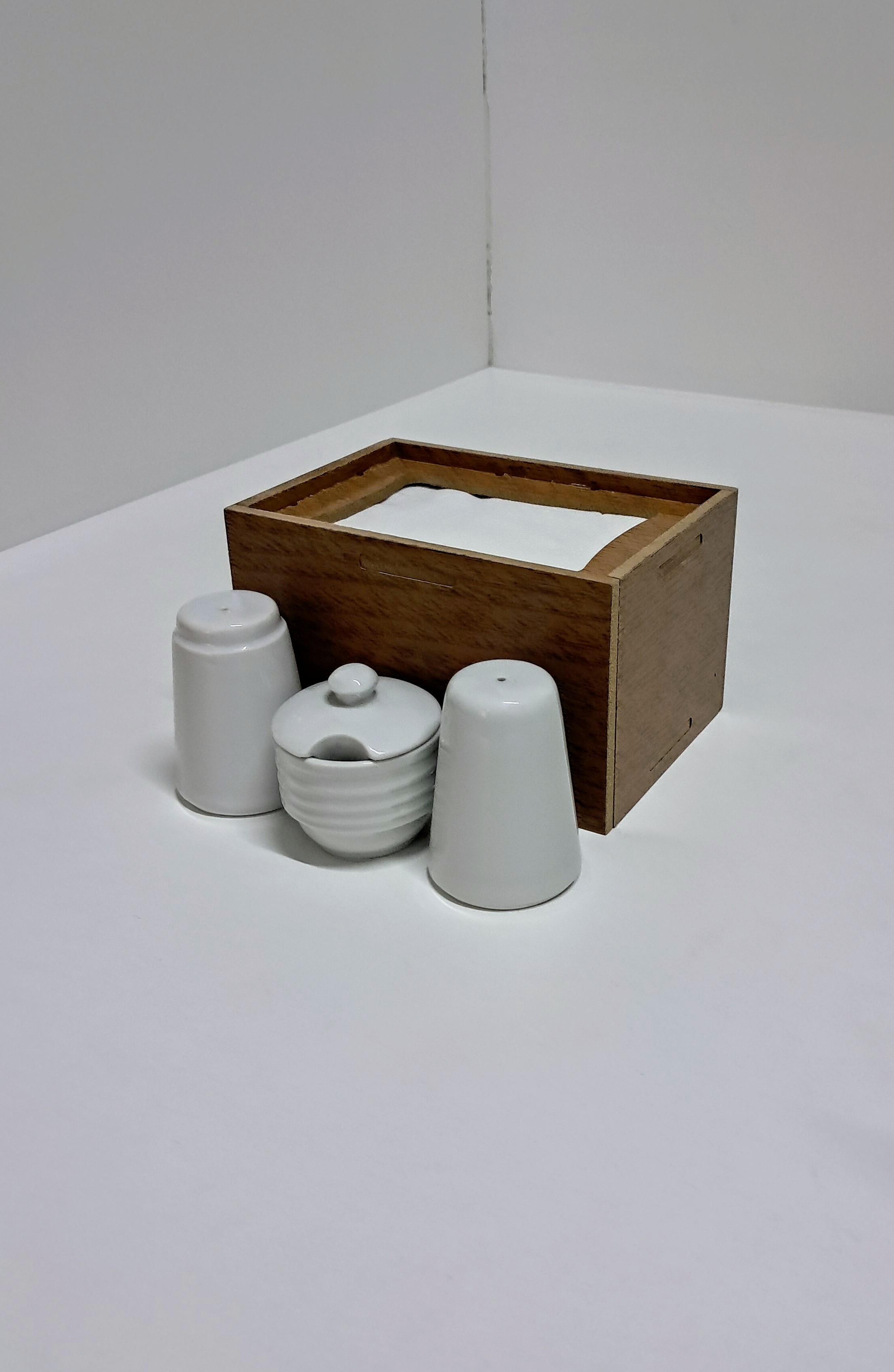 LİVABORD AHŞAP DİSPENSER YATAY PEÇETELİK LBPCT011